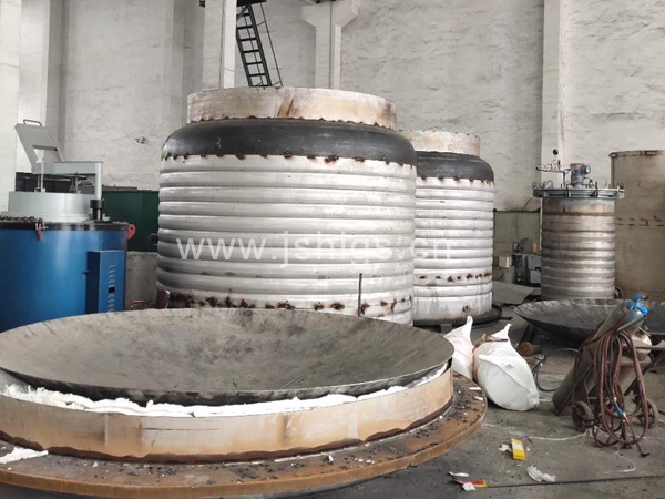 井式真空退火炉